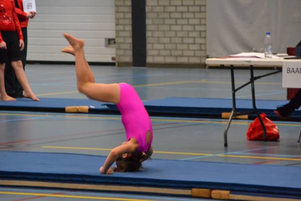 Sophie in haar gloriedagen. Wat kon dat meisje toch lekker turnen! (2)